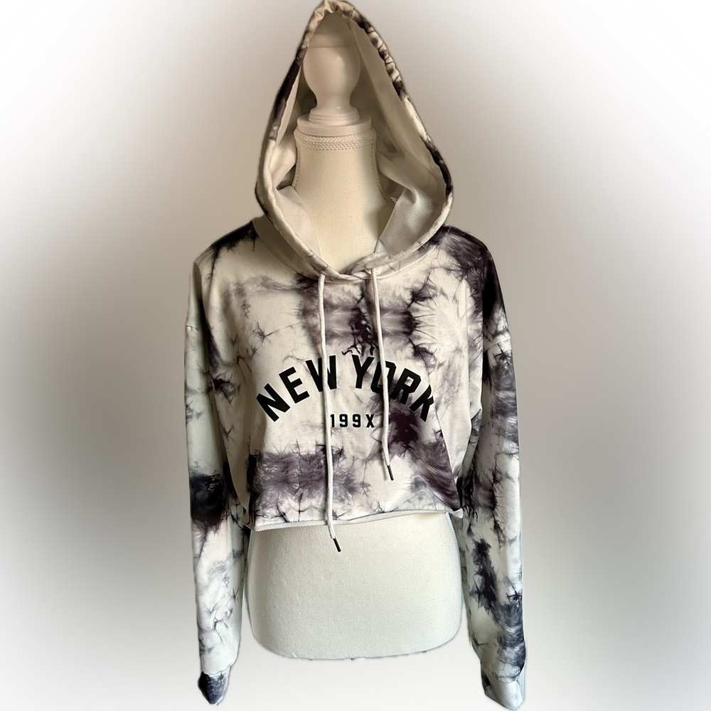 Sporty cropped NY Hoodie